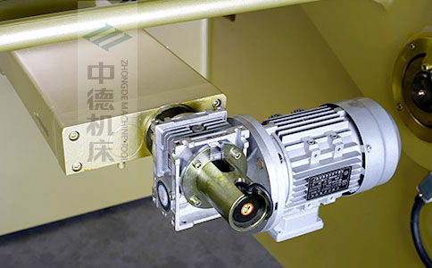 ZDS-640后檔料減速電機(jī)，質(zhì)量好，模擬運(yùn)算定位速度快.jpg